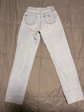 Guess Light Blue Denim Jeans with Red Logo Label y2k